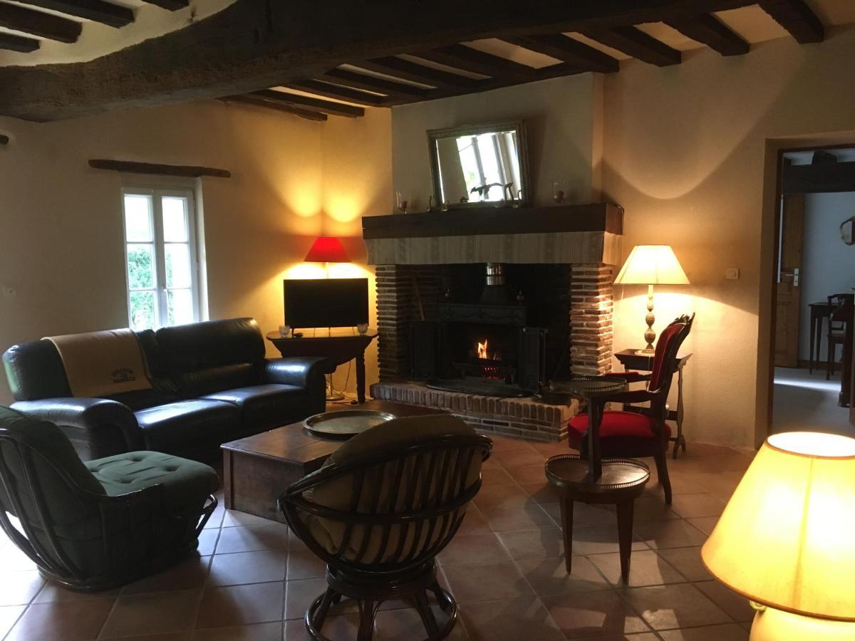 Villa La Ferme De Montboulan Salbris Esterno foto
