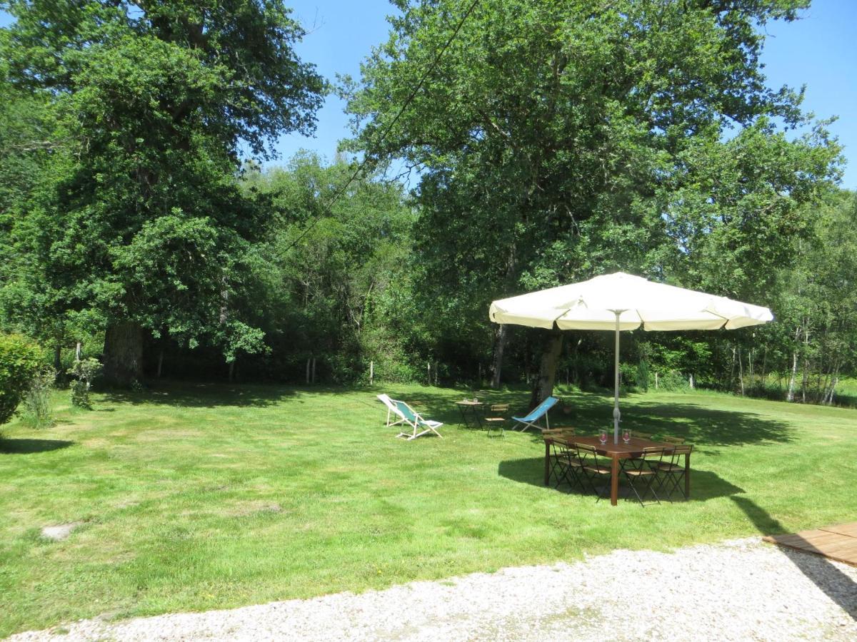 Villa La Ferme De Montboulan Salbris Esterno foto